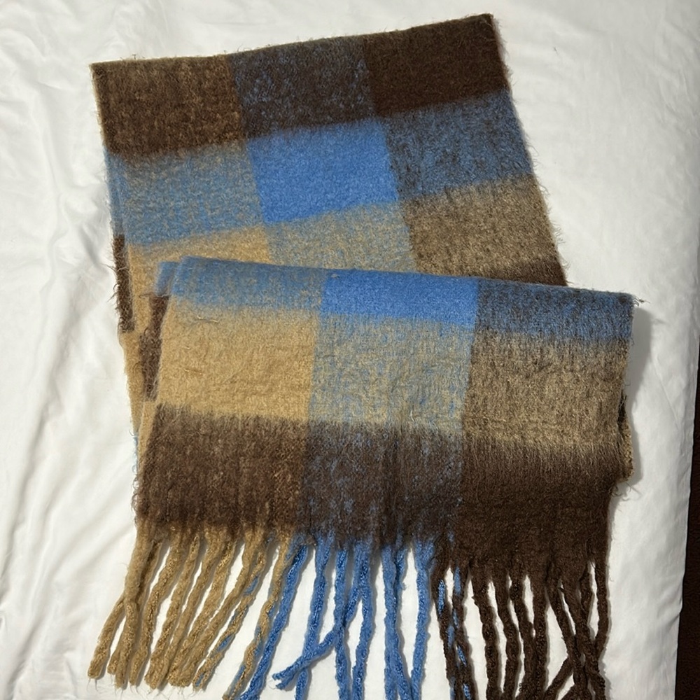 NA-KD soft braided tassel scarf